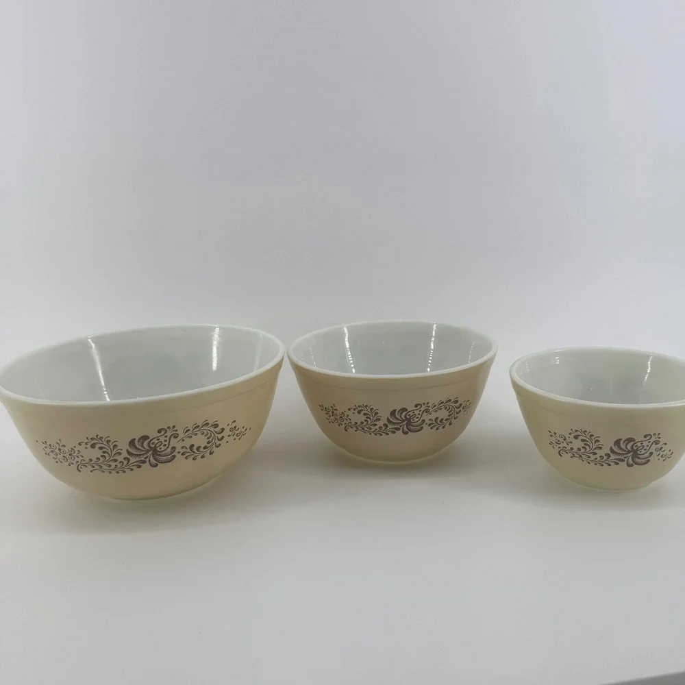 Vintage Pyrex Homestead Milk Glass 3 Piece Mixing Bowl Set in Box Brown Floral